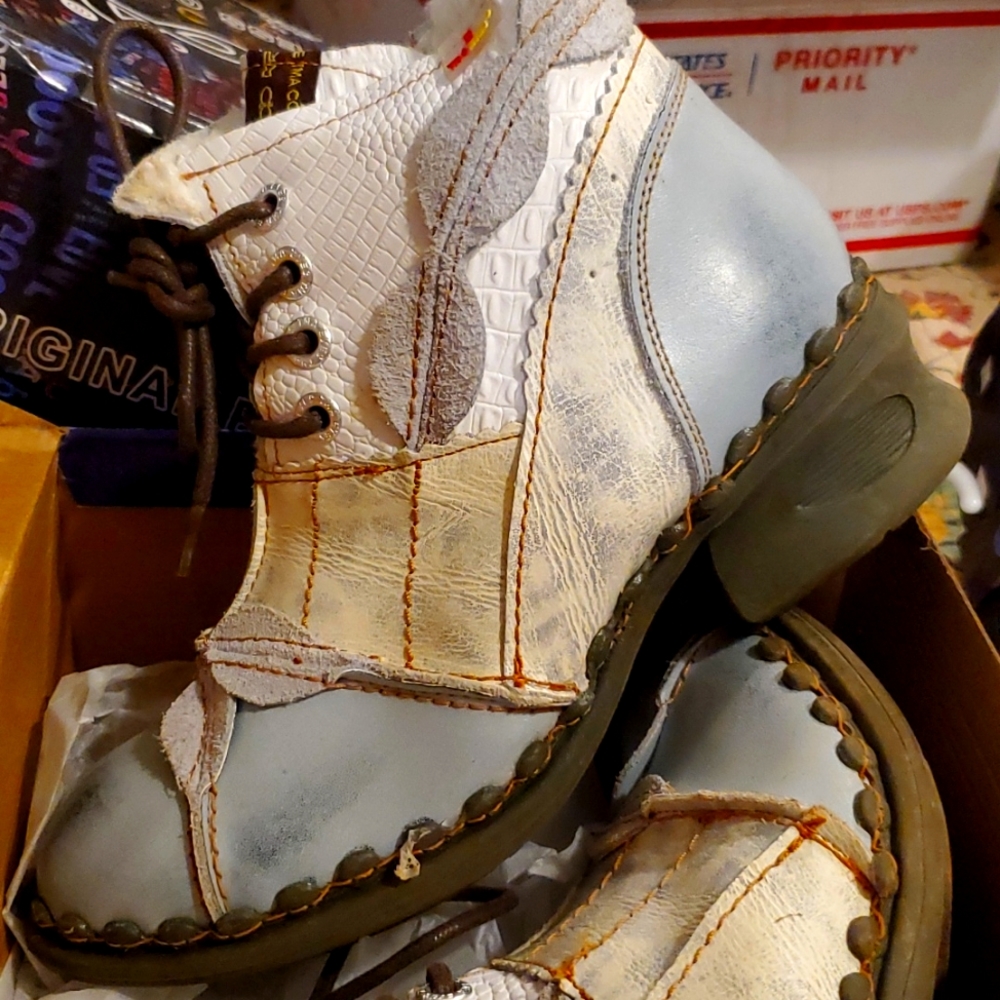 TMA Eyes Boots sz 7.5